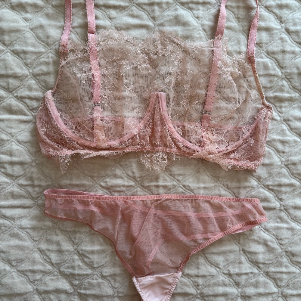 Elegant Pink Lace Lingerie Set